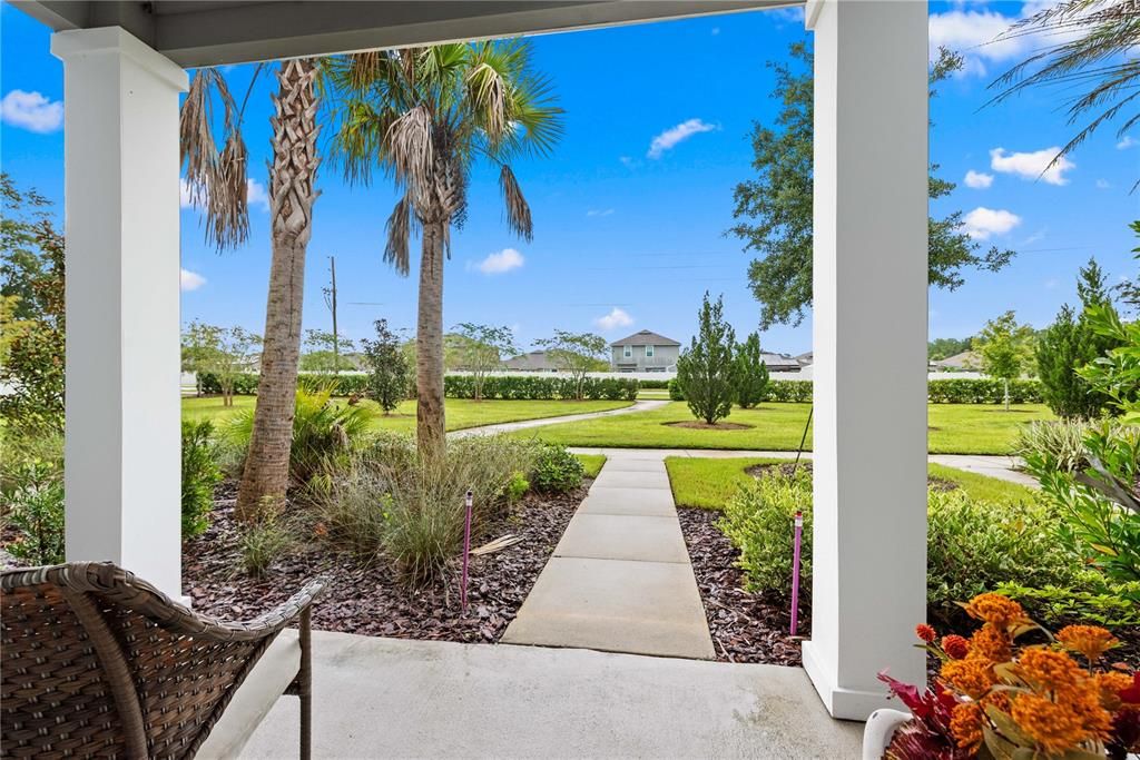 For Sale: $219,900 (2 beds, 2 baths, 1167 Square Feet)
