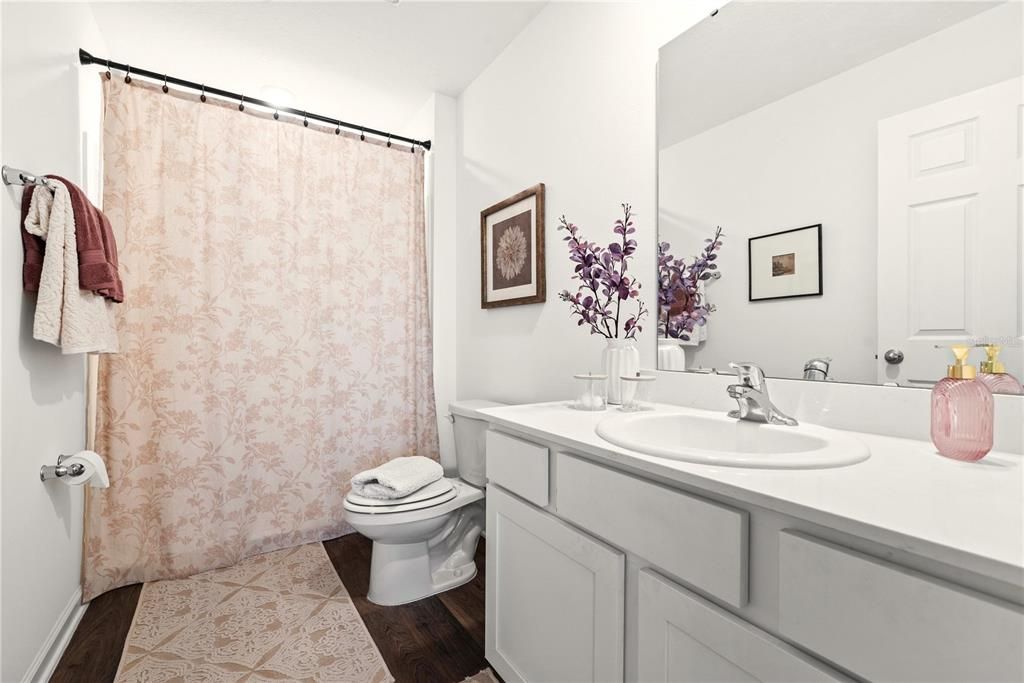 For Sale: $219,900 (2 beds, 2 baths, 1167 Square Feet)