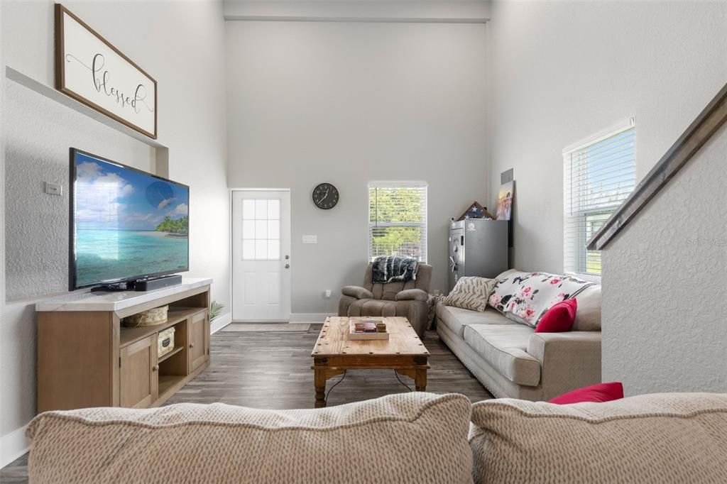 待售: $5,500,000 (6 贝兹, 6 浴室, 7000 平方英尺)