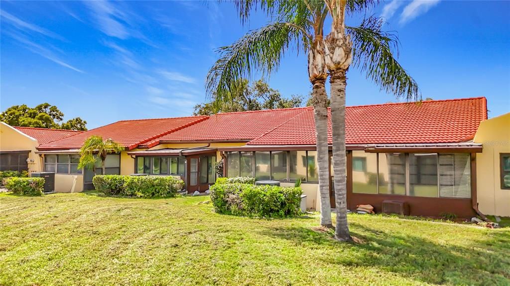 For Sale: $249,900 (2 beds, 2 baths, 1426 Square Feet)