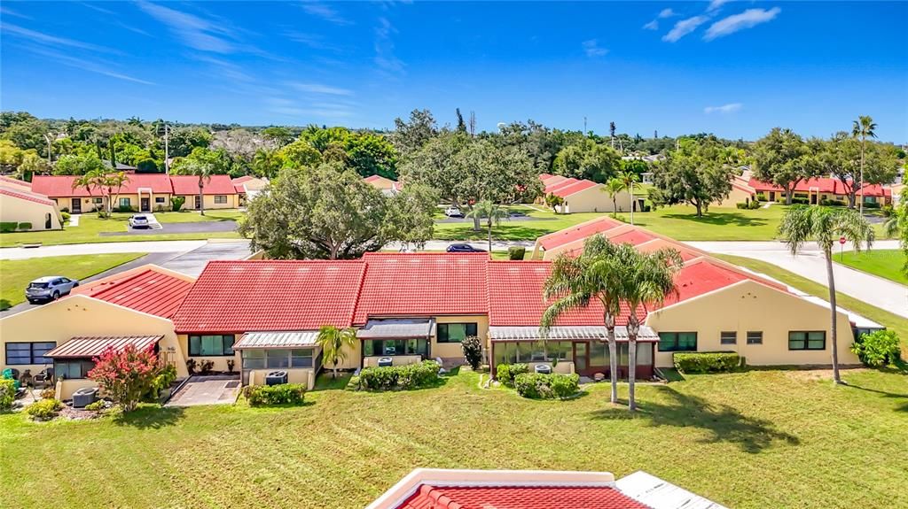 For Sale: $249,900 (2 beds, 2 baths, 1426 Square Feet)