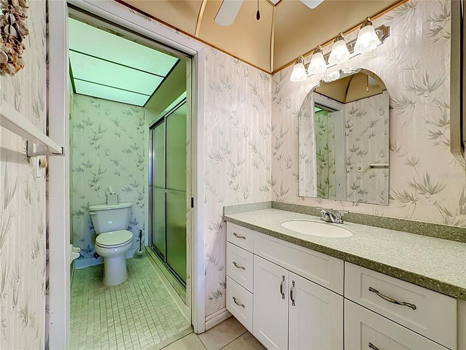 For Sale: $249,900 (2 beds, 2 baths, 1426 Square Feet)