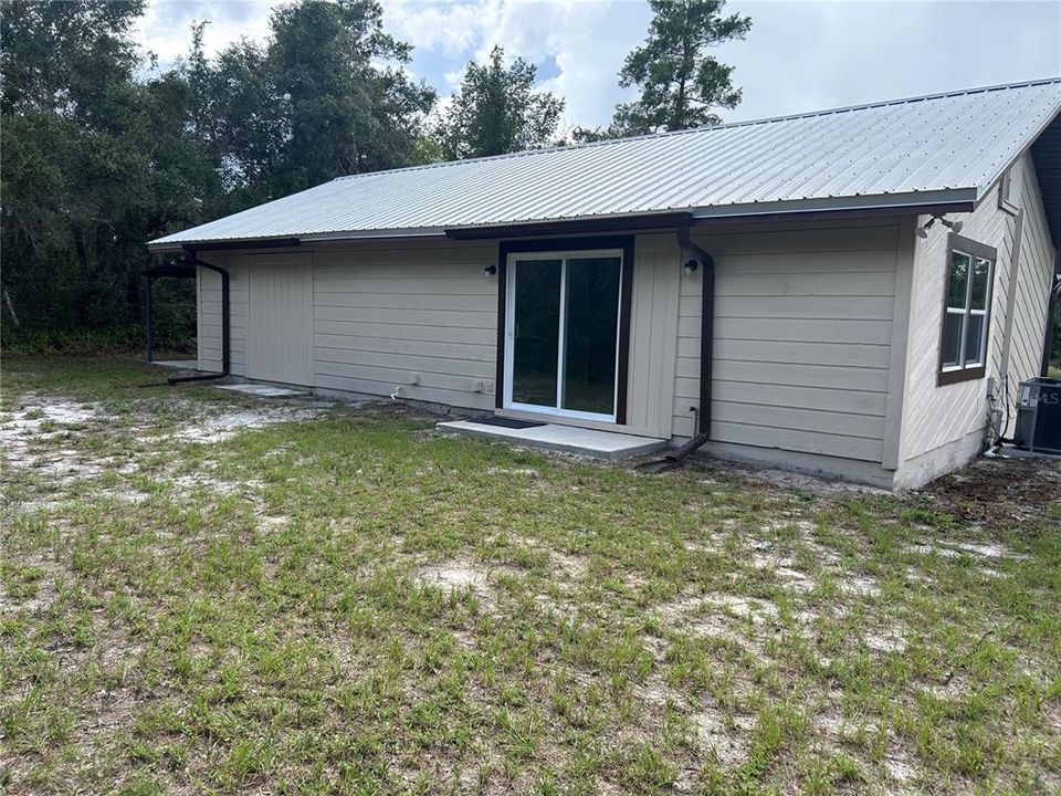 For Rent: $1,850 (2 beds, 1 baths, 1008 Square Feet)