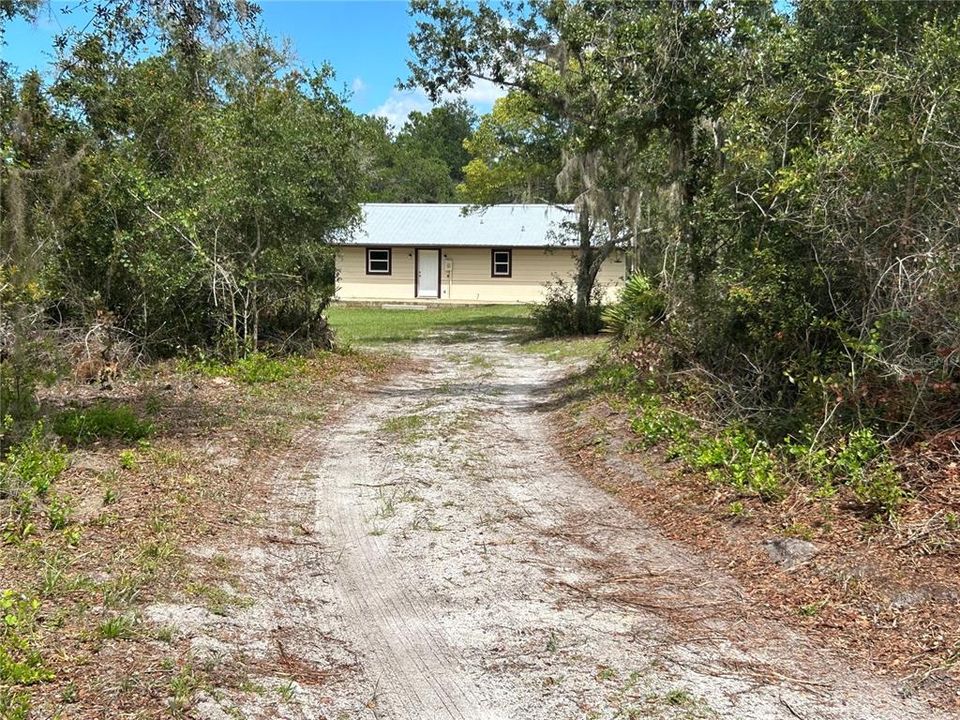 For Rent: $1,850 (2 beds, 1 baths, 1008 Square Feet)