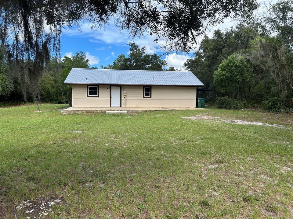 For Rent: $1,850 (2 beds, 1 baths, 1008 Square Feet)