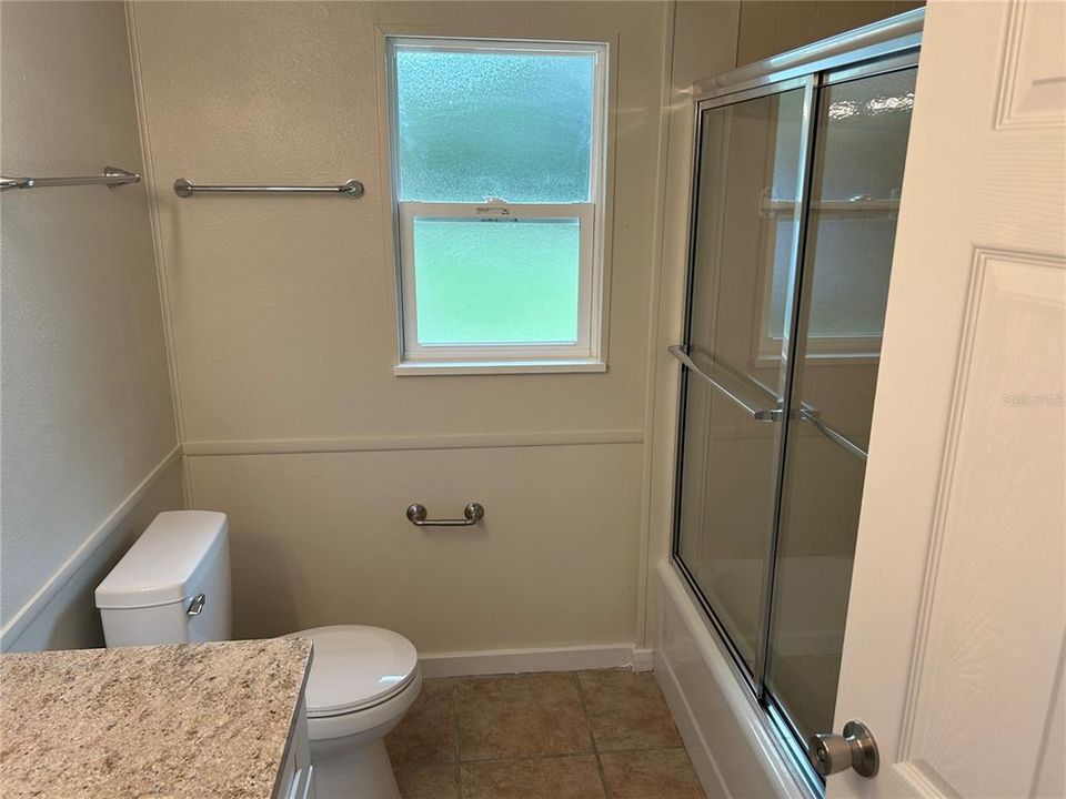 For Rent: $1,850 (2 beds, 1 baths, 1008 Square Feet)