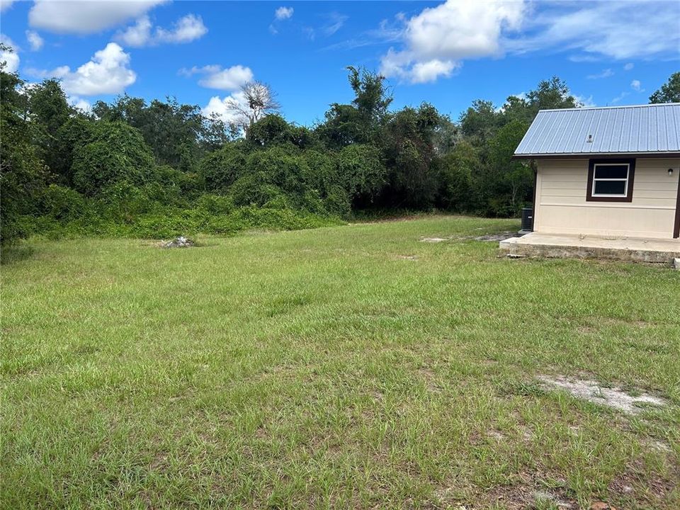 For Rent: $1,850 (2 beds, 1 baths, 1008 Square Feet)
