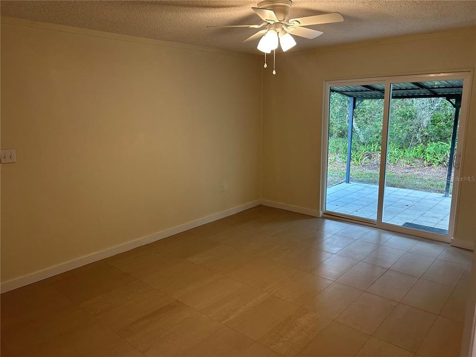 For Rent: $1,850 (2 beds, 1 baths, 1008 Square Feet)