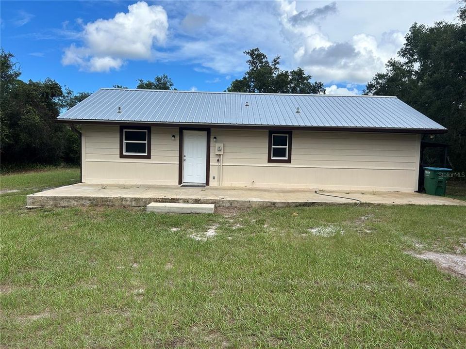 For Rent: $1,850 (2 beds, 1 baths, 1008 Square Feet)