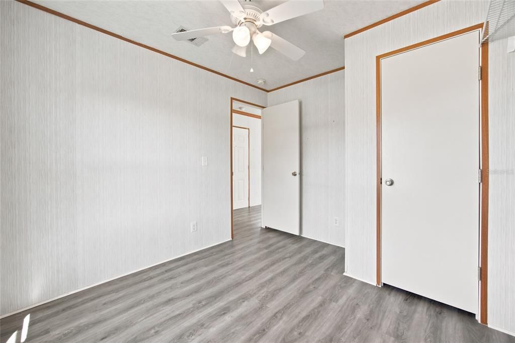 For Sale: $110,000 (2 beds, 2 baths, 840 Square Feet)