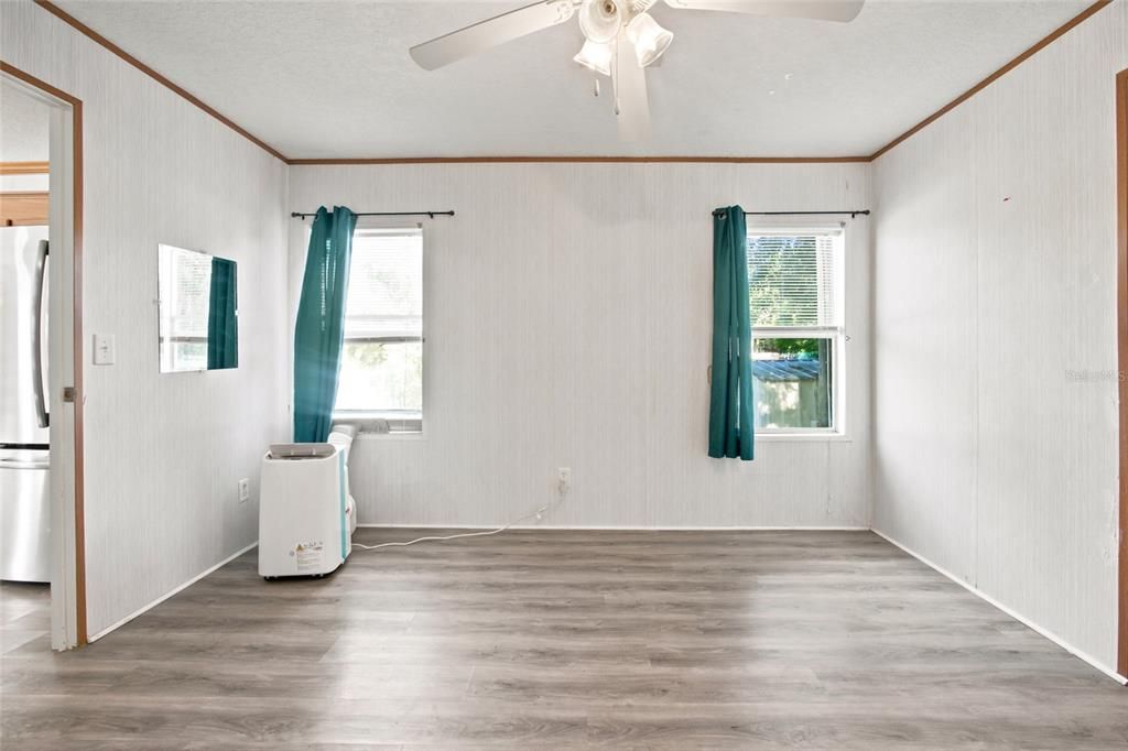 For Sale: $110,000 (2 beds, 2 baths, 840 Square Feet)