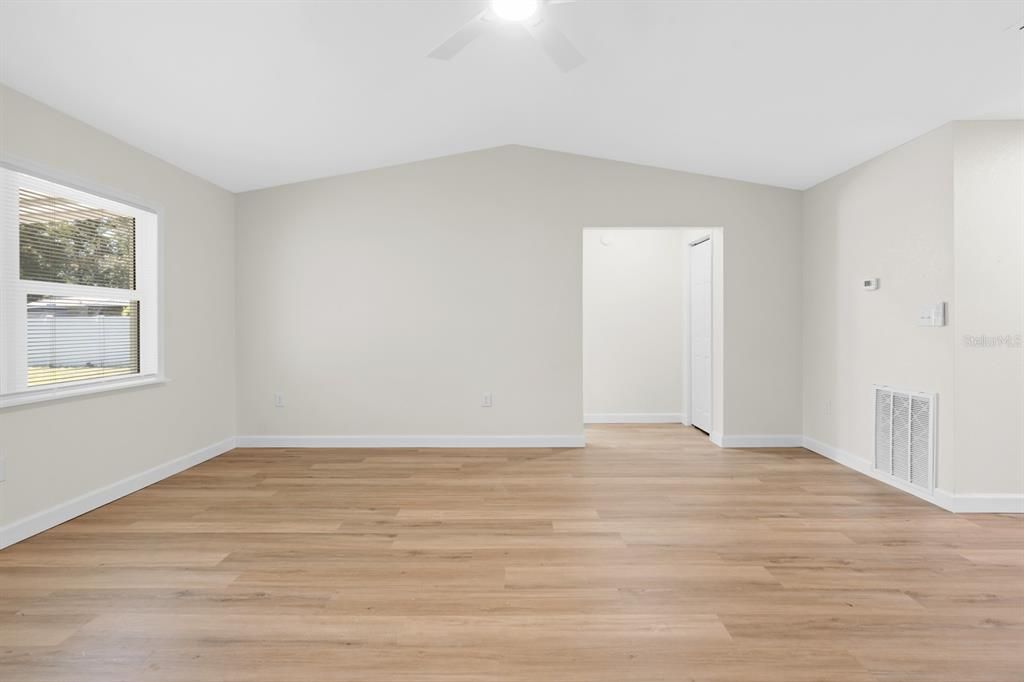 En Venta: $349,900 (3 camas, 2 baños, 1137 Pies cuadrados)