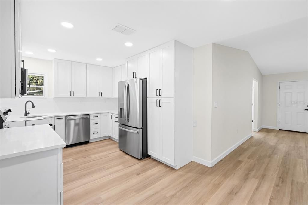 En Venta: $349,900 (3 camas, 2 baños, 1137 Pies cuadrados)