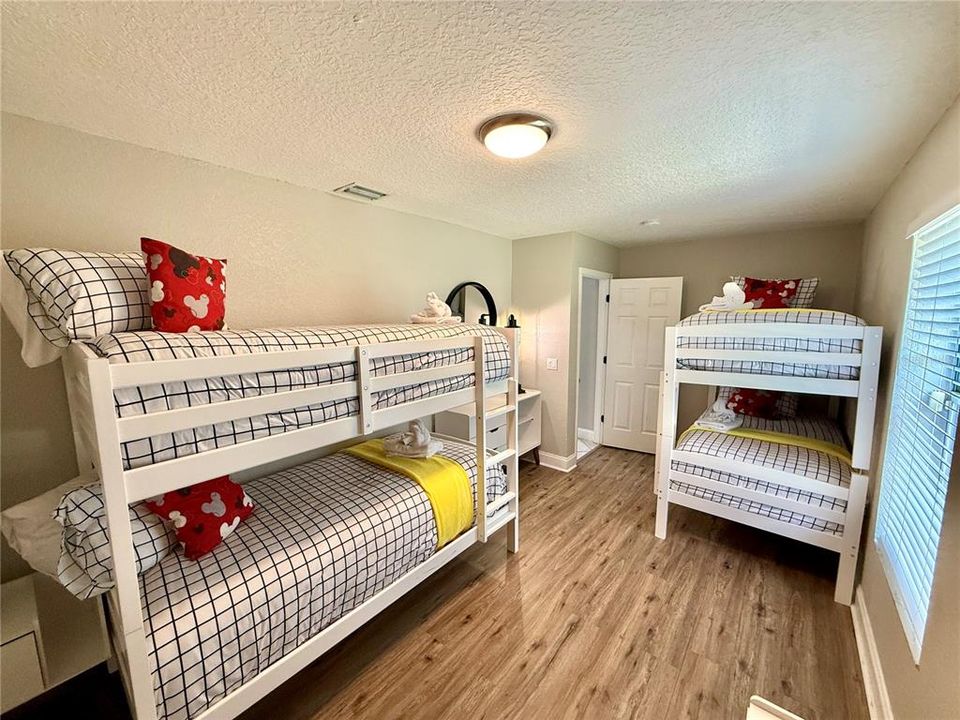 В аренду: $2,950 (3 спален, 2 ванн, 1612 Квадратных фут)