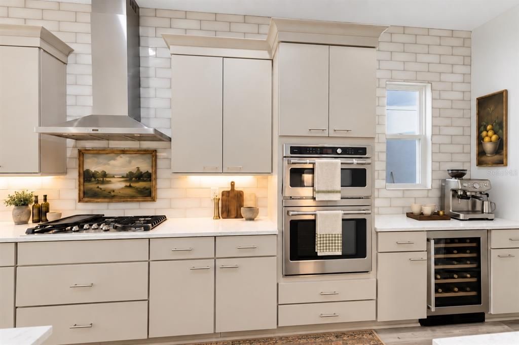 For Sale: $1,045,000 (4 beds, 4 baths, 3372 Square Feet)