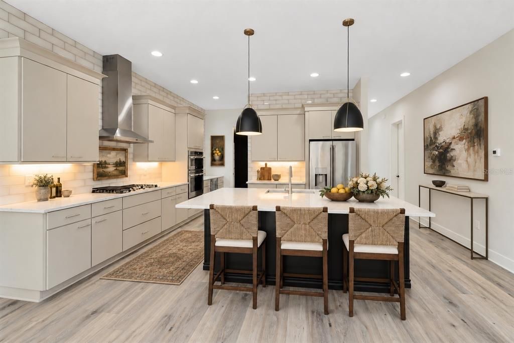 For Sale: $1,045,000 (4 beds, 4 baths, 3372 Square Feet)