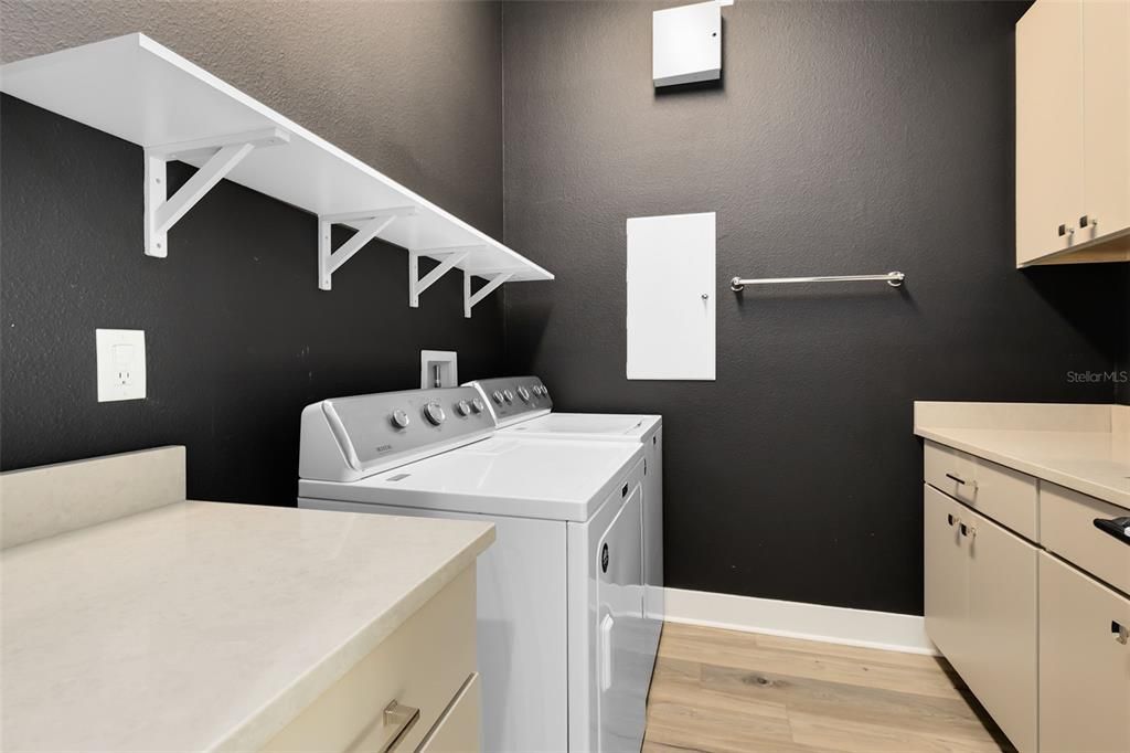 For Sale: $1,045,000 (4 beds, 4 baths, 3372 Square Feet)