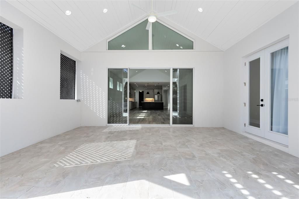 For Sale: $1,045,000 (4 beds, 4 baths, 3372 Square Feet)