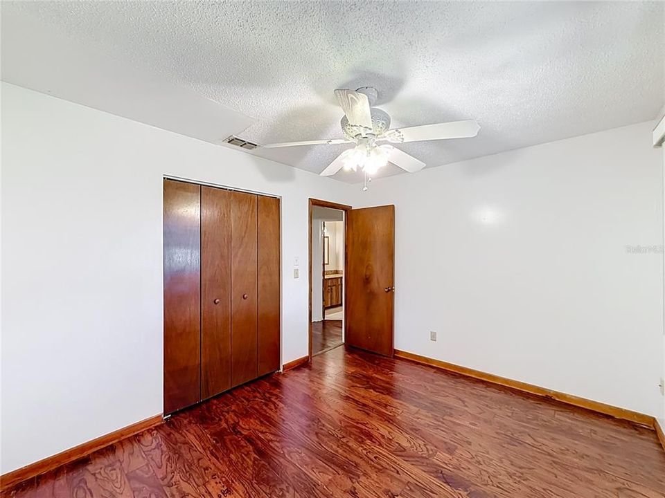 For Sale: $190,000 (3 beds, 2 baths, 1456 Square Feet)