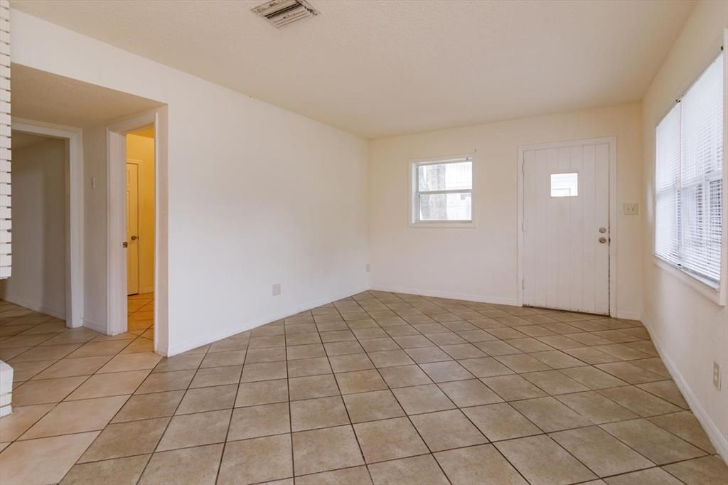 For Sale: $700,000 (4 beds, 3 baths, 2016 Square Feet)