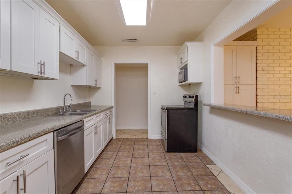 For Sale: $700,000 (4 beds, 3 baths, 2016 Square Feet)