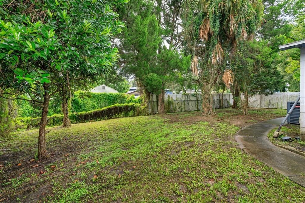 For Sale: $700,000 (4 beds, 3 baths, 2016 Square Feet)