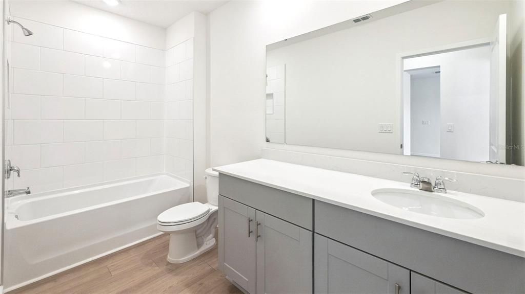 En Venta: $442,990 (4 camas, 3 baños, 2988 Pies cuadrados)