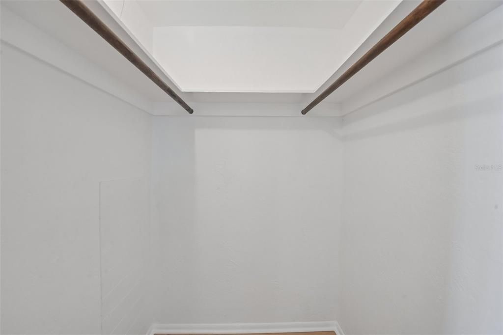 For Sale: $279,900 (3 beds, 2 baths, 1288 Square Feet)