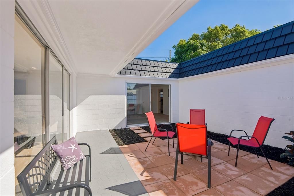 For Sale: $279,900 (3 beds, 2 baths, 1288 Square Feet)
