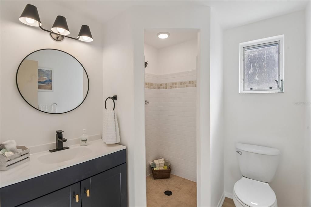 For Sale: $279,900 (3 beds, 2 baths, 1288 Square Feet)