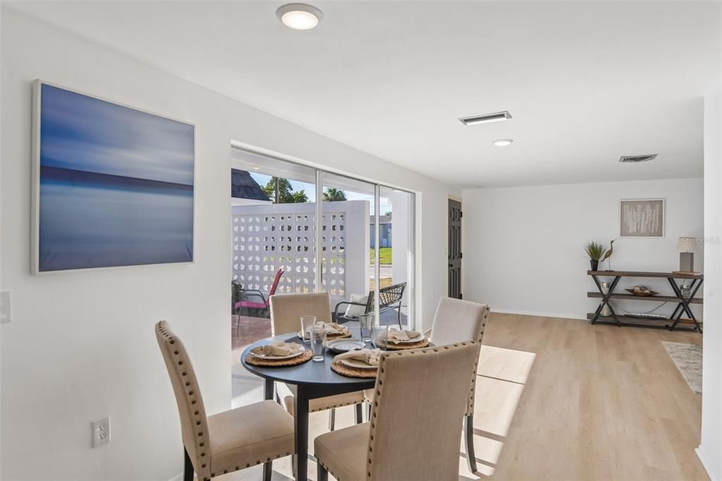 For Sale: $279,900 (3 beds, 2 baths, 1288 Square Feet)