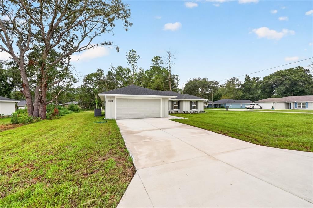 For Sale: $279,000 (3 beds, 2 baths, 1440 Square Feet)