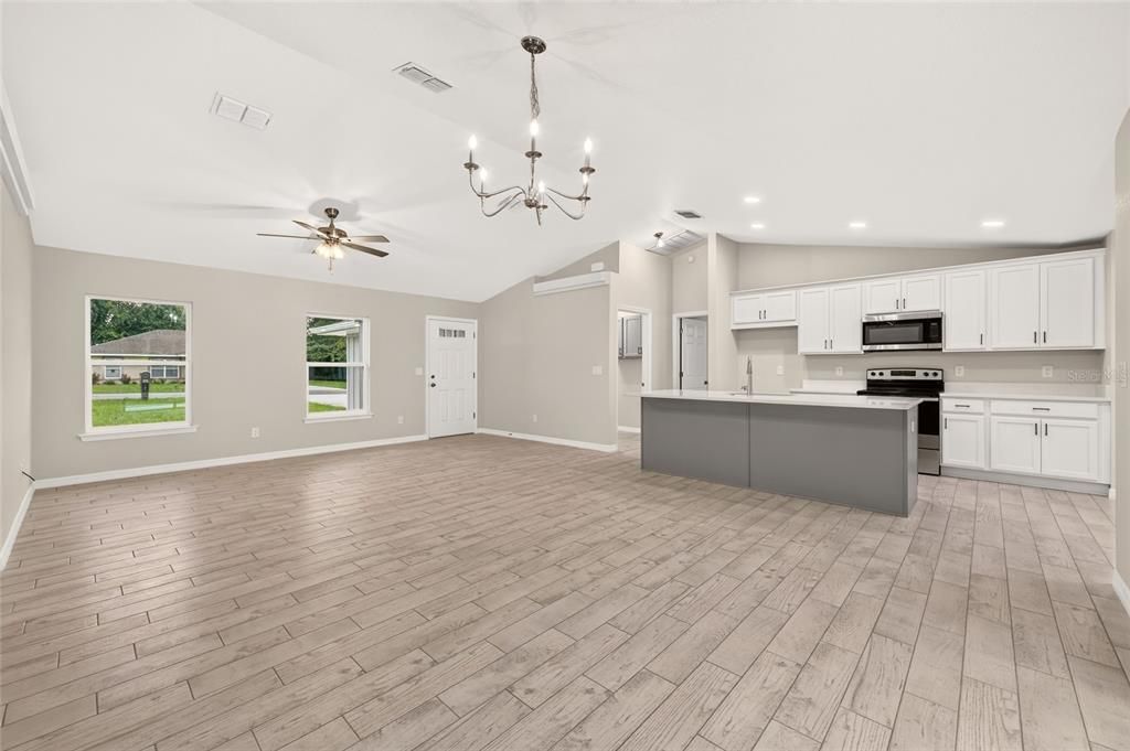 For Sale: $279,000 (3 beds, 2 baths, 1440 Square Feet)