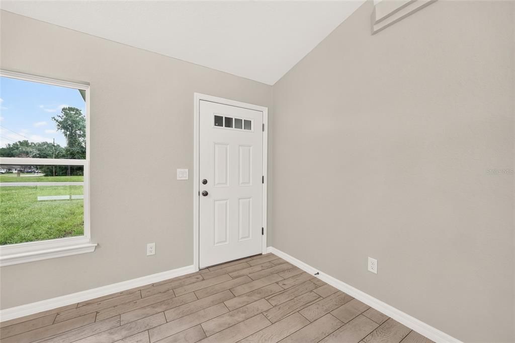 For Sale: $279,000 (3 beds, 2 baths, 1440 Square Feet)