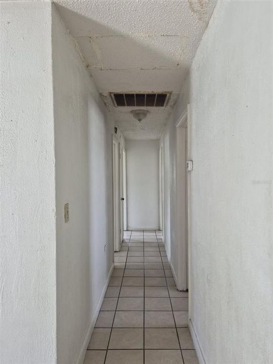 Activo con contrato: $150,000 (3 camas, 2 baños, 1136 Pies cuadrados)