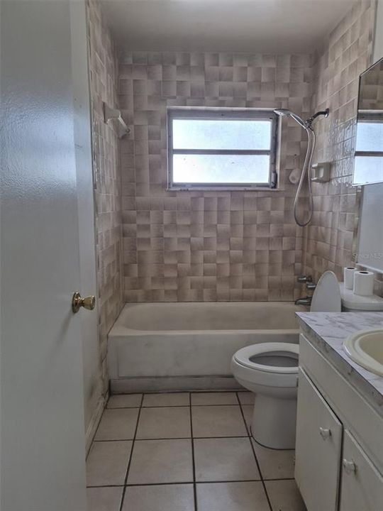 Activo con contrato: $150,000 (3 camas, 2 baños, 1136 Pies cuadrados)