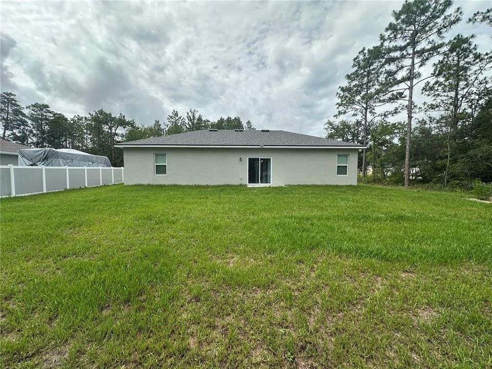 For Rent: $2,000 (3 beds, 2 baths, 1512 Square Feet)