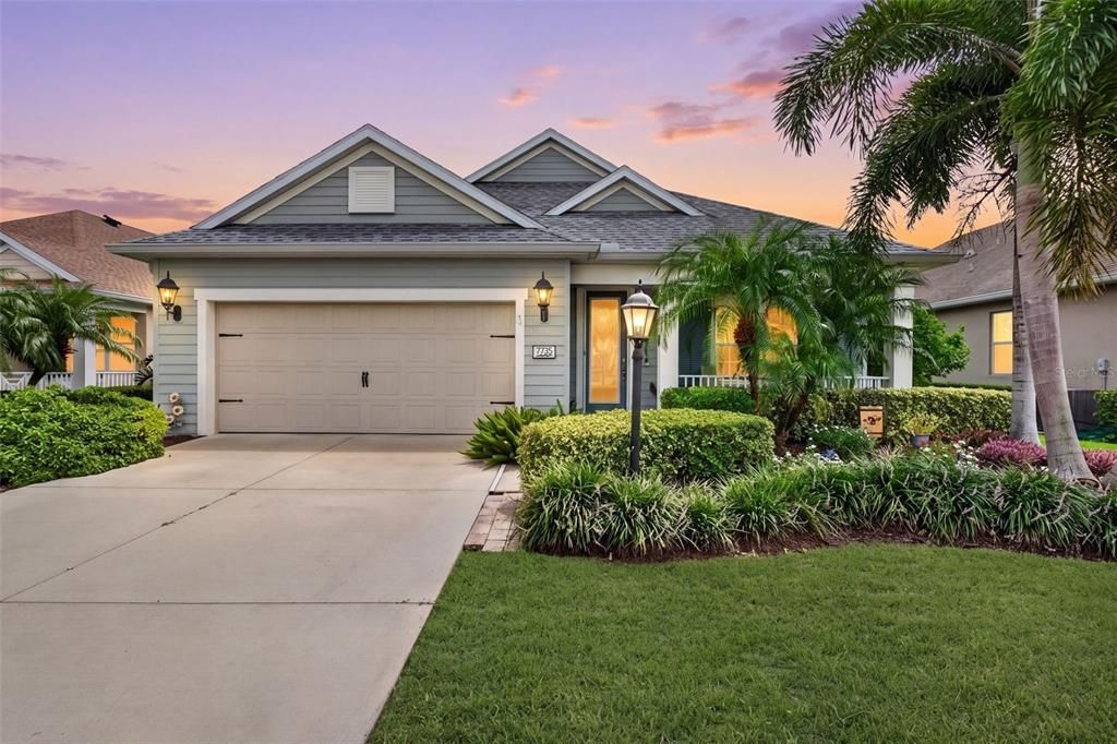 For Sale: $559,900 (3 beds, 2 baths, 1790 Square Feet)