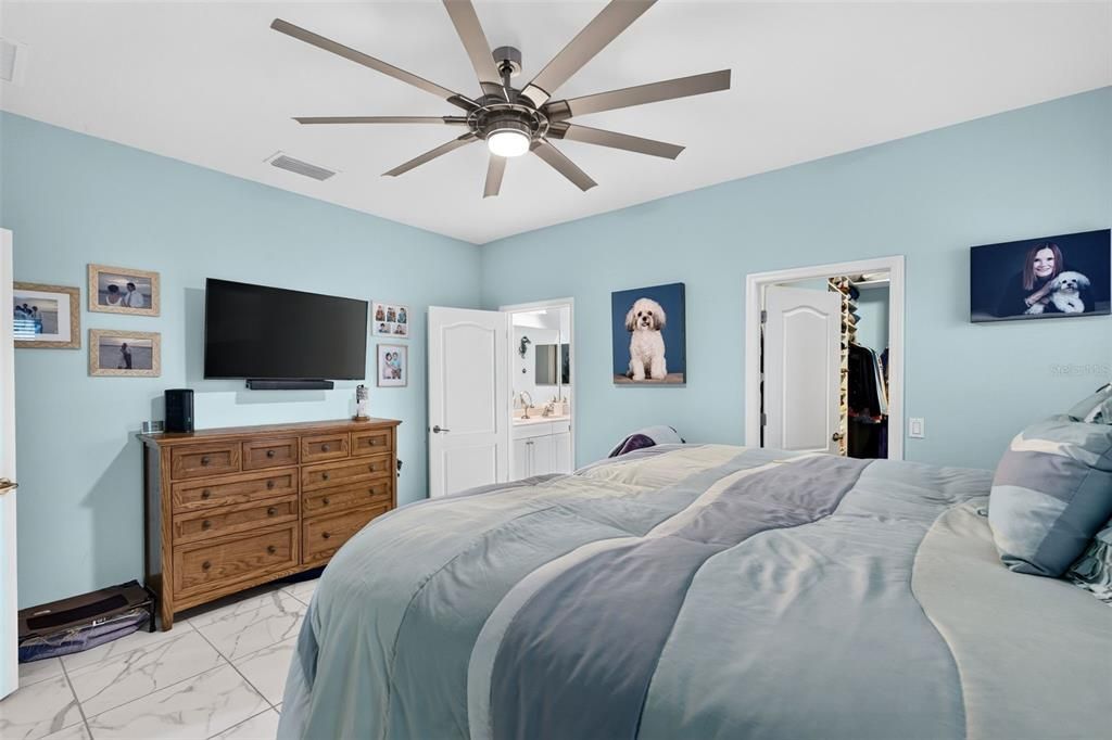 For Sale: $559,900 (3 beds, 2 baths, 1790 Square Feet)