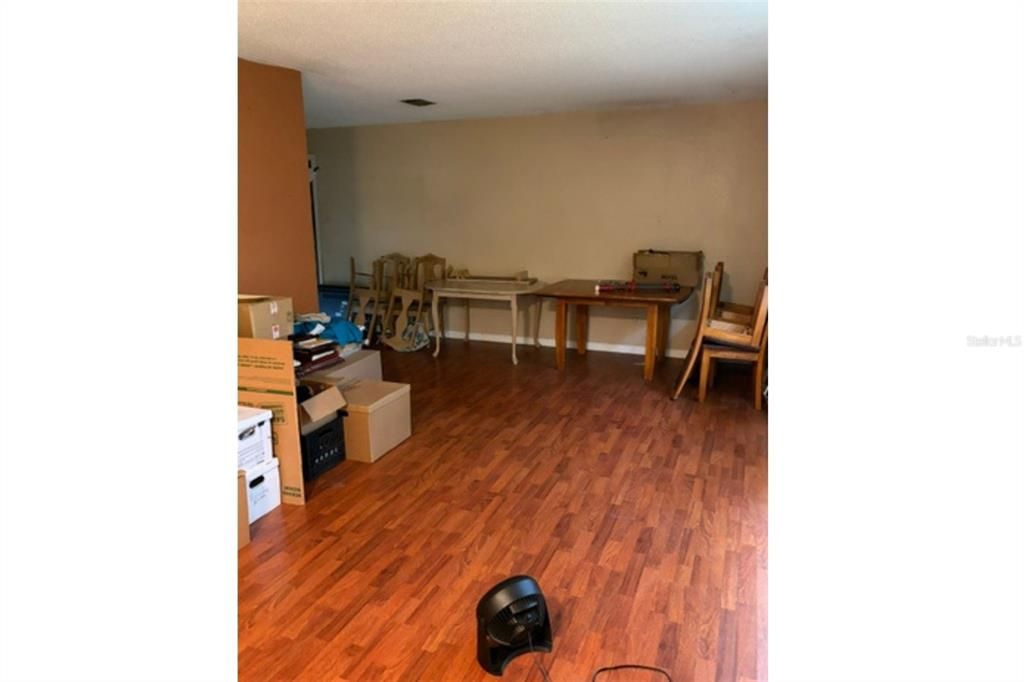 Activo con contrato: $279,999 (3 camas, 2 baños, 1492 Pies cuadrados)