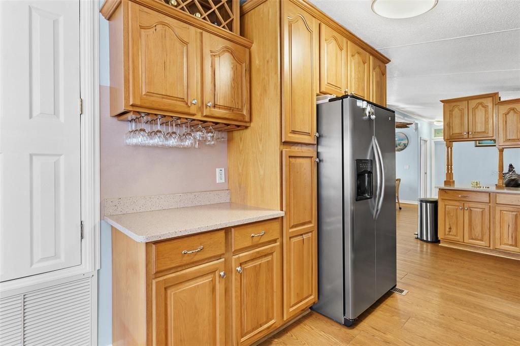 For Sale: $270,000 (3 beds, 2 baths, 1248 Square Feet)