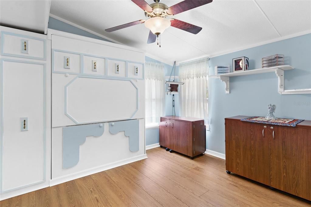For Sale: $270,000 (3 beds, 2 baths, 1248 Square Feet)