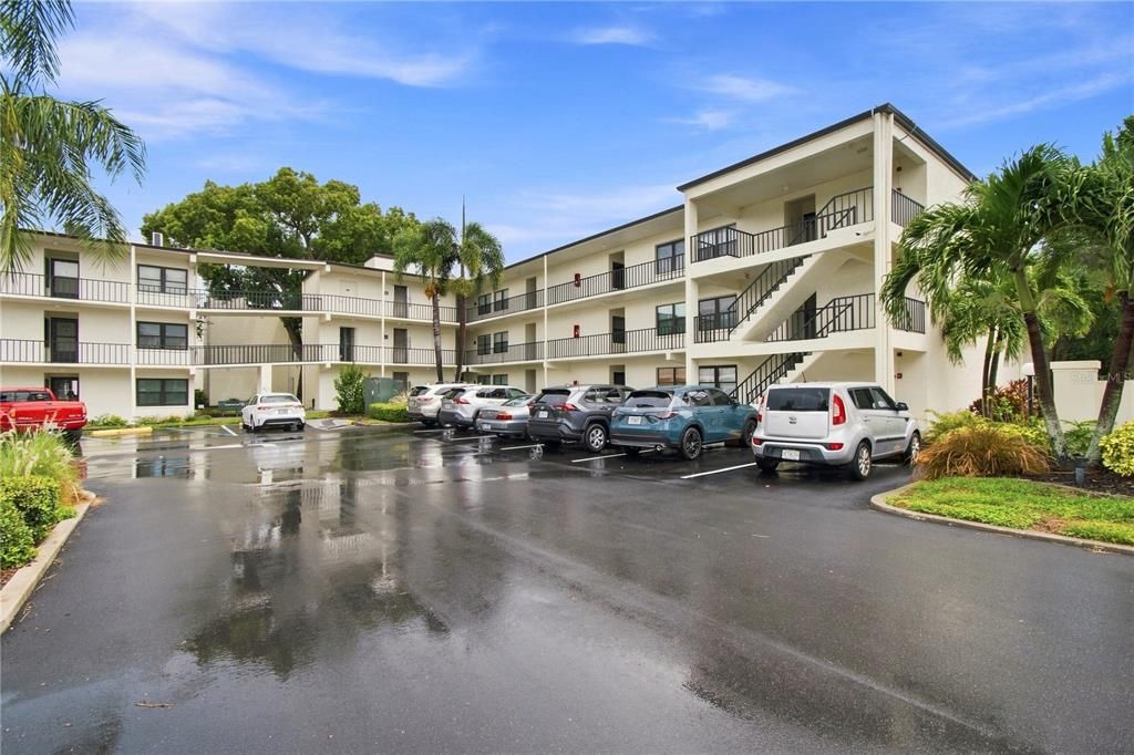For Sale: $257,500 (2 beds, 2 baths, 1080 Square Feet)