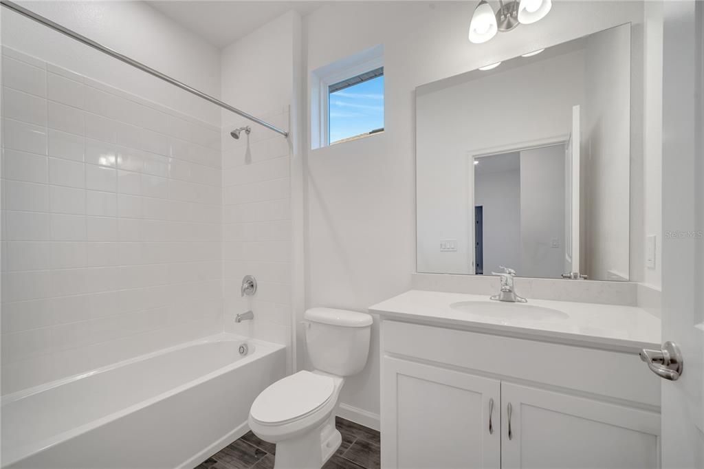 For Rent: $2,500 (3 beds, 2 baths, 1538 Square Feet)