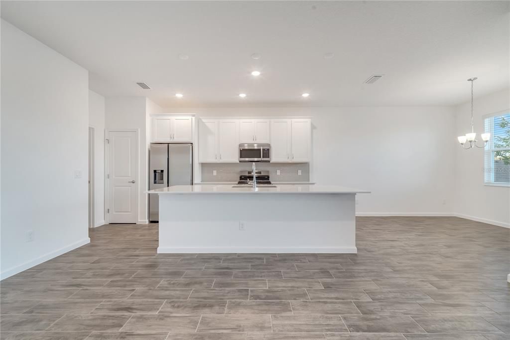 For Rent: $2,500 (3 beds, 2 baths, 1538 Square Feet)