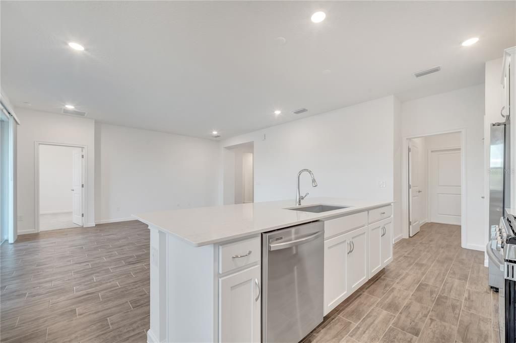 For Rent: $2,500 (3 beds, 2 baths, 1538 Square Feet)