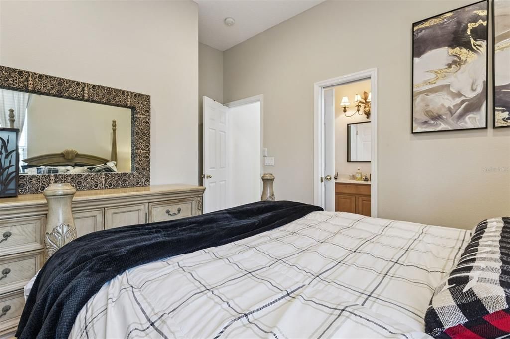 For Sale: $629,999 (4 beds, 2 baths, 2714 Square Feet)