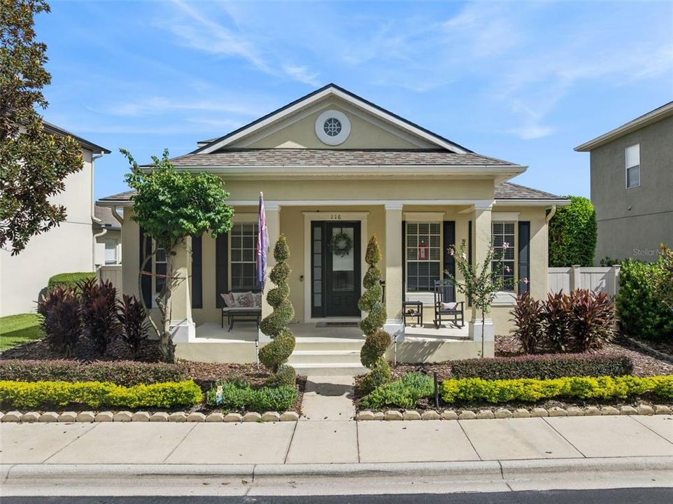 For Sale: $629,999 (4 beds, 2 baths, 2714 Square Feet)