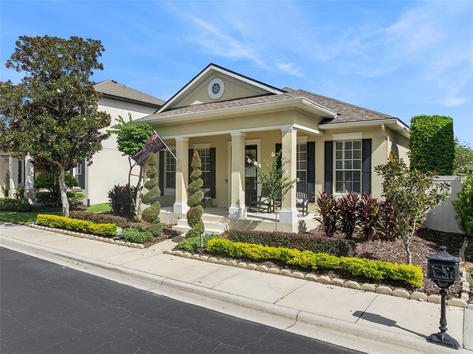 For Sale: $629,999 (4 beds, 2 baths, 2714 Square Feet)