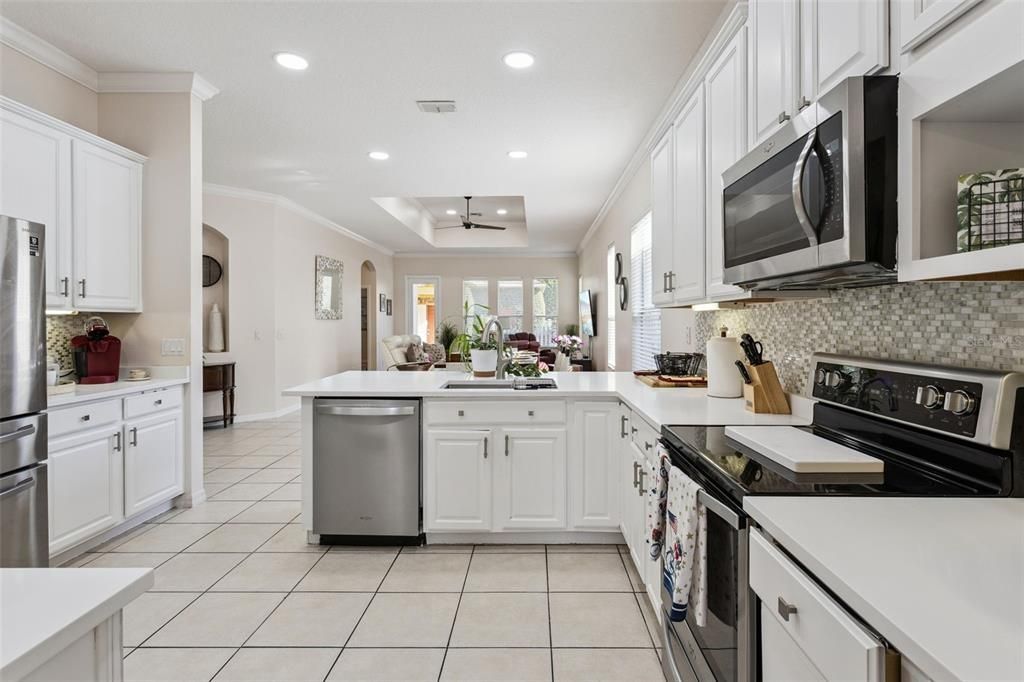 For Sale: $629,999 (4 beds, 2 baths, 2714 Square Feet)